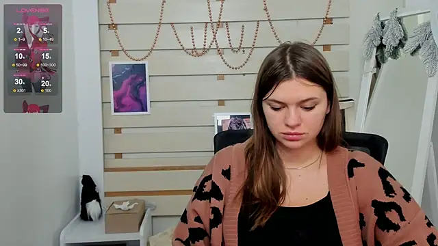 Josephine Kiss online show from January 10, 2025, 2:13 pm