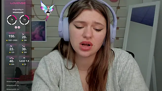 Josephine Kiss online show from March 14, 2025, 4:19 pm