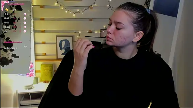 Josephine Kiss online show from February 27, 2026, 7:52 am