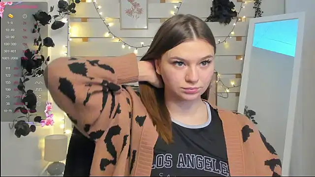 Josephine Kiss online show from March 9, 2026, 1:26 pm