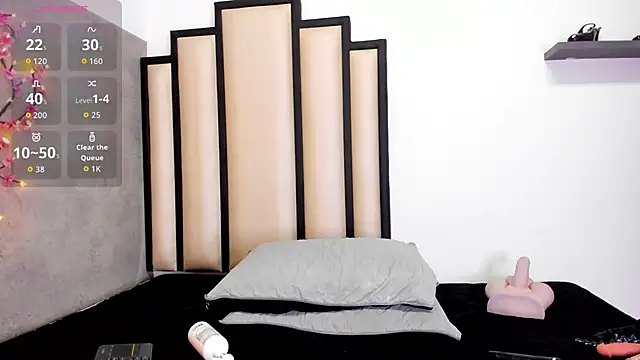 Snapshot of SussanMilf_ chatting on October 17, 2025, 10:51 am SussanMilf online show from October 17, 2025, 10:51 am