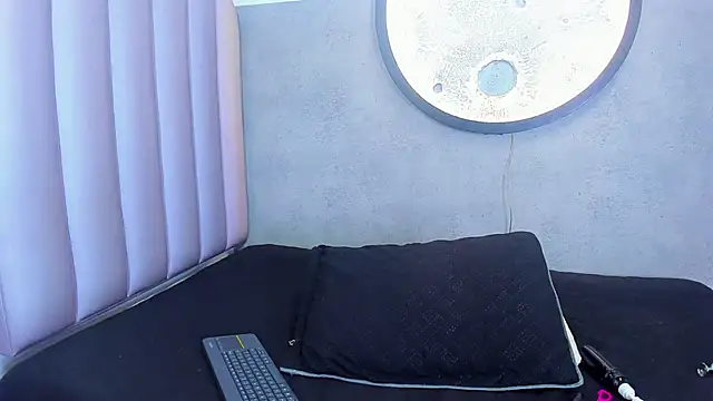 SussanMilf  online show from March 15, 2026, 11:05 am