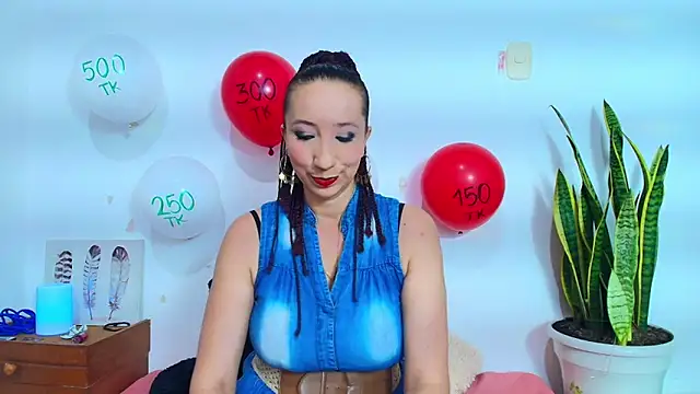 miss-leyla online show from March 19, 2025, 4:13 pm