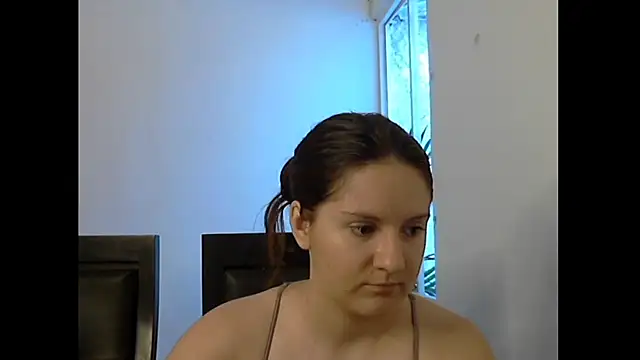 Snapshot of livgomez chatting on January 16, 2025, 3:02 pm livgomez online show from January 16, 2025, 3:02 pm