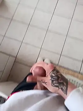 YoungDick25 online show from March 12, 2026, 4:46 pm