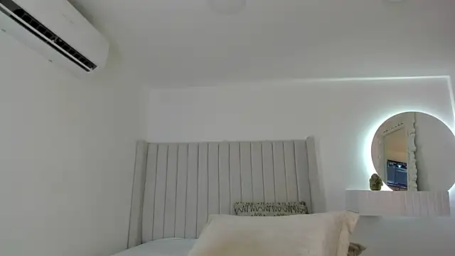 Shelynna azzul online show from January 16, 2025, 7:41 pm