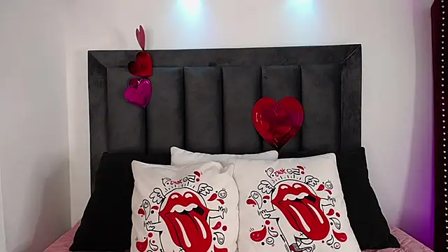 Tifanny Sweett online show from February 20, 2025, 5:23 am