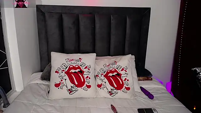 Tifanny Sweett online show from February 28, 2025, 7:48 am