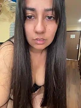 hotpinkangel online show from June 25, 2026, 3:27 pm