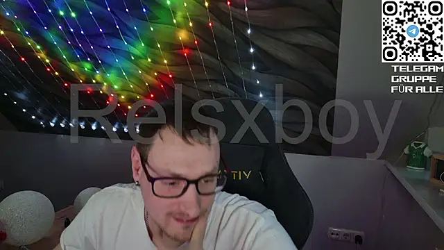 Relsxboy online show from March 7, 2026, 5:32 pm
