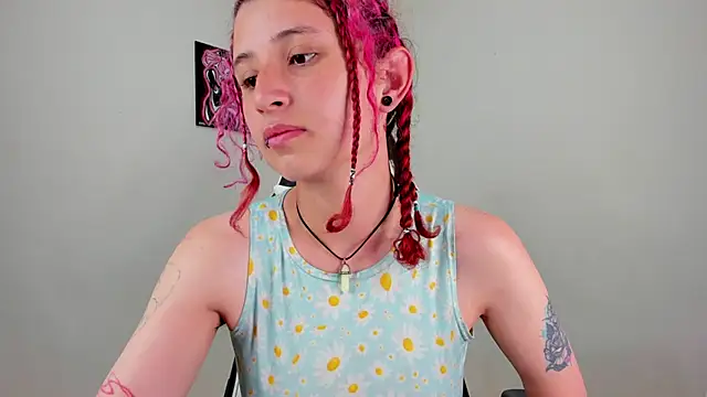 valent 27 online show from November 11, 2025, 2:55 am