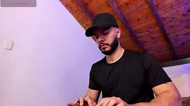 Snapshot of Tom_Bailey chatting on February 27, 2026, 12:38 pm Tom Bailey online show from February 27, 2026, 12:38 pm