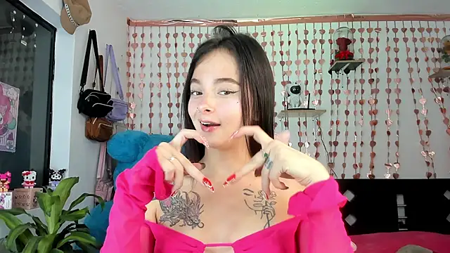 Snapshot of lucyy_tay chatting on September 26, 2025, 1:42 am lucyy tay online show from September 26, 2025, 1:42 am