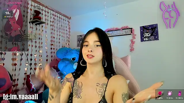 lucyy tay online show from February 6, 2026, 3:55 am