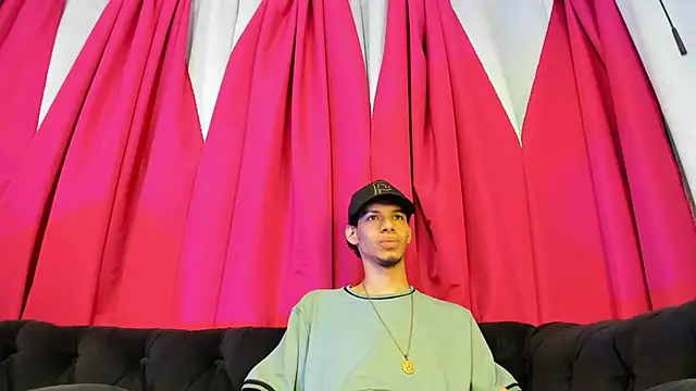 Snapshot of TomyMosterCock chatting on December 30, 2024, 2:42 am TomyMosterCock online show from December 30, 2024, 2:42 am