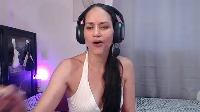 Snapshot of diosa78afrodita chatting on November 1, 2025, 7:38 pm diosa78afrodita online show from November 1, 2025, 7:38 pm