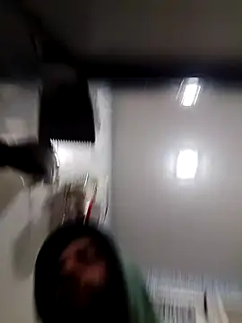 bearguy998 online show from February 3, 2025, 7:07 am