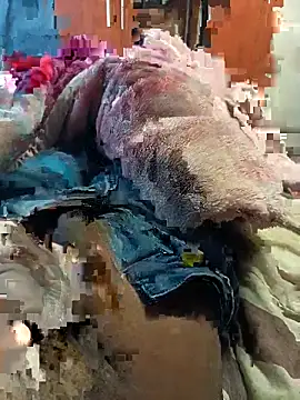 NTYUBANTYUBA online show from March 25, 2026, 2:45 pm