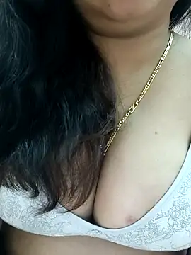 Snapshot of cuteyqueen chatting on January 7, 2025, 6:48 am cuteyqueen online show from January 7, 2025, 6:48 am