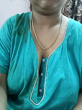 Snapshot of cuteyqueen chatting on March 9, 2025, 1:56 am cuteyqueen online show from March 9, 2025, 1:56 am