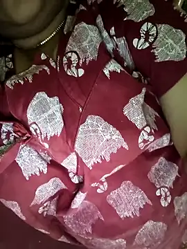 Snapshot of cuteyqueen chatting on March 10, 2025, 11:53 am cuteyqueen online show from March 10, 2025, 11:53 am