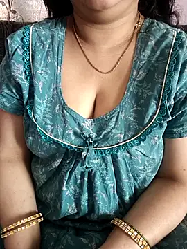 cuteyqueen online show from February 17, 2026, 6:10 am