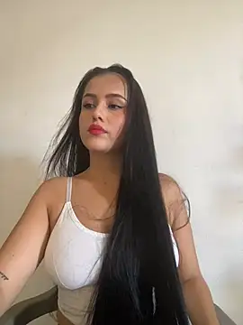 AbbyMillerrr online show from May 6, 2026, 7:19 pm