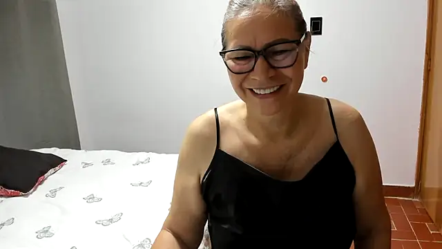 Snapshot of Carlaa-69 chatting on June 13, 2026, 9:29 am Carlaa-69 online show from June 13, 2026, 9:29 am