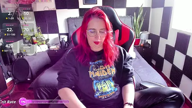 Snapshot of Ursula_fire chatting on April 30, 2026, 9:41 pm Ursula fire online show from April 30, 2026, 9:41 pm