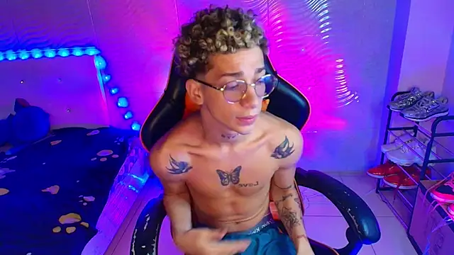 Snapshot of mateodeamjo chatting on November 21, 2025, 7:29 am mateodeamjo online show from November 21, 2025, 7:29 am