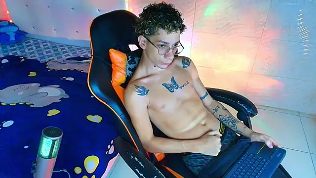 Snapshot of mateodeamjo chatting on November 25, 2025, 8:03 am mateodeamjo online show from November 25, 2025, 8:03 am