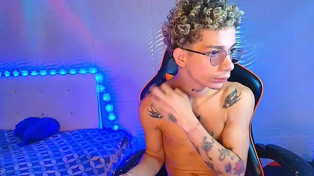 Snapshot of mateodeamjo chatting on November 27, 2025, 11:01 am mateodeamjo online show from November 27, 2025, 11:01 am