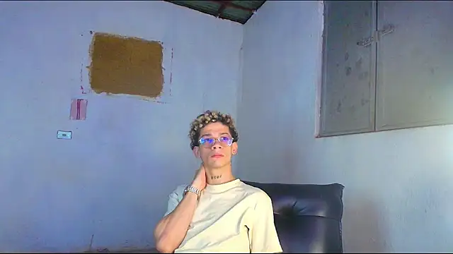 Snapshot of mateodeamjo chatting on January 11, 2026, 1:32 am mateodeamjo online show from January 11, 2026, 1:32 am