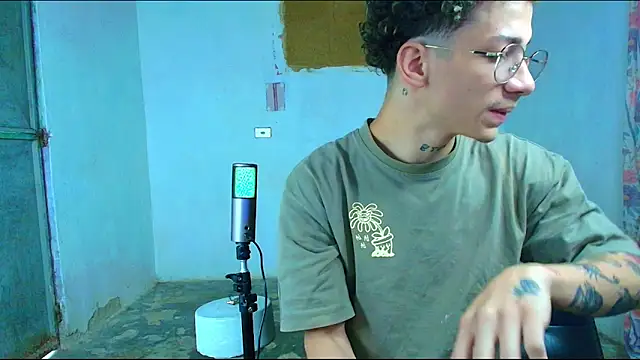 Snapshot of mateodeamjo chatting on February 7, 2026, 1:48 pm mateodeamjo online show from February 7, 2026, 1:48 pm