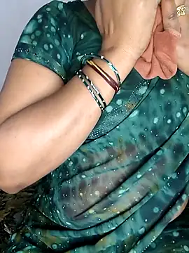 louise92 online show from April 1, 2026, 7:42 am