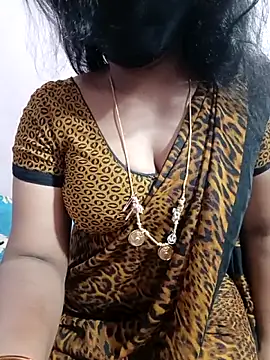 louise92 online show from June 15, 2026, 5:42 am