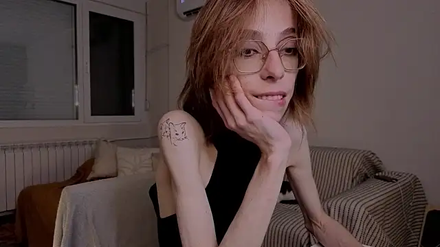 amber quell here online show from November 14, 2025, 4:17 pm