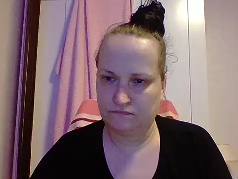 Snapshot of _squirty_cum_lady_ chatting on February 23, 2025, 6:23 pm  squirty cum lady  online show from February 23, 2025, 6:23 pm