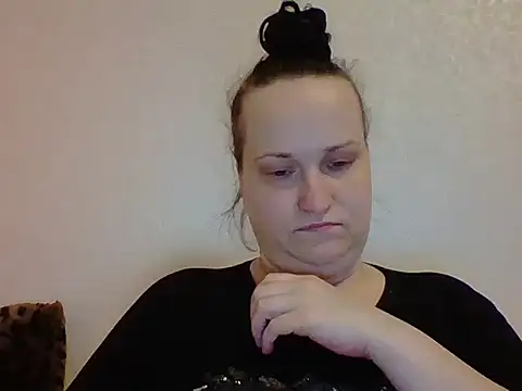 Snapshot of _squirty_cum_lady_ chatting on March 17, 2025, 7:26 pm  squirty cum lady  online show from March 17, 2025, 7:26 pm