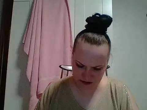 Snapshot of _squirty_cum_lady_ chatting on March 22, 2025, 5:41 pm  squirty cum lady  online show from March 22, 2025, 5:41 pm