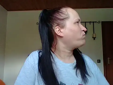 Snapshot of _squirty_cum_lady_ chatting on September 13, 2025, 10:26 am  squirty cum lady  online show from September 13, 2025, 10:26 am