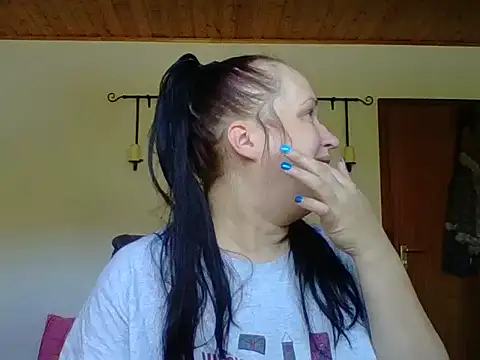 Snapshot of _squirty_cum_lady_ chatting on September 14, 2025, 8:13 am  squirty cum lady  online show from September 14, 2025, 8:13 am