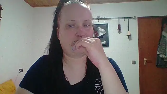 Snapshot of _squirty_cum_lady_ chatting on September 20, 2025, 7:26 pm  squirty cum lady  online show from September 20, 2025, 7:26 pm