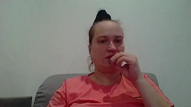 Snapshot of _squirty_cum_lady_ chatting on October 10, 2025, 5:06 am  squirty cum lady  online show from October 10, 2025, 5:06 am