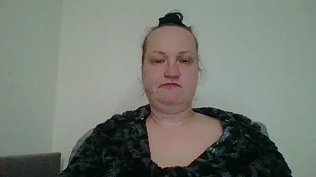Snapshot of _squirty_cum_lady_ chatting on October 12, 2025, 2:54 am  squirty cum lady  online show from October 12, 2025, 2:54 am