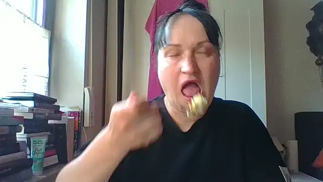  squirty cum lady  online show from June 19, 2026, 5:56 am