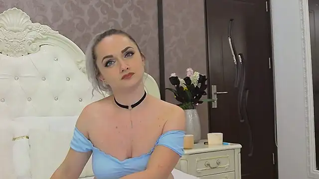 EllianaReese online show from January 26, 2025, 9:19 am