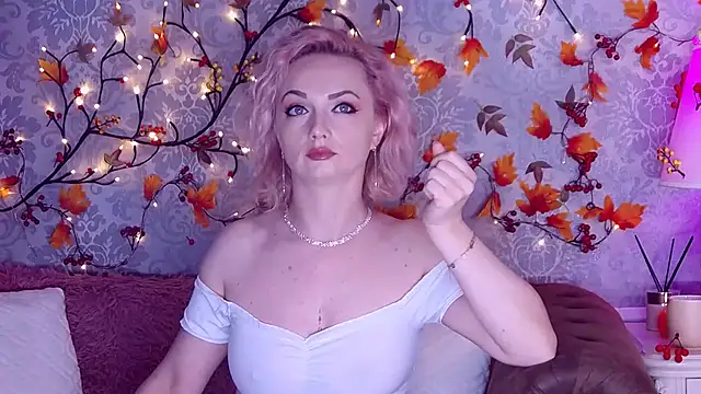 EllianaReese online show from September 19, 2025, 1:40 am