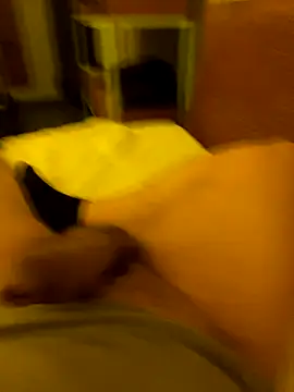 Snapshot of fekedaniel1999 chatting on December 5, 2025, 8:05 pm fekedaniel1999 online show from December 5, 2025, 8:05 pm