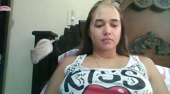 Snapshot of trianabell chatting on December 26, 2024, 7:16 pm trianabell online show from December 26, 2024, 7:16 pm